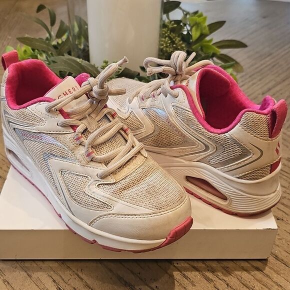 Skechers Pink and White Glitter Sneakers Size 1 - Picture 1 of 9